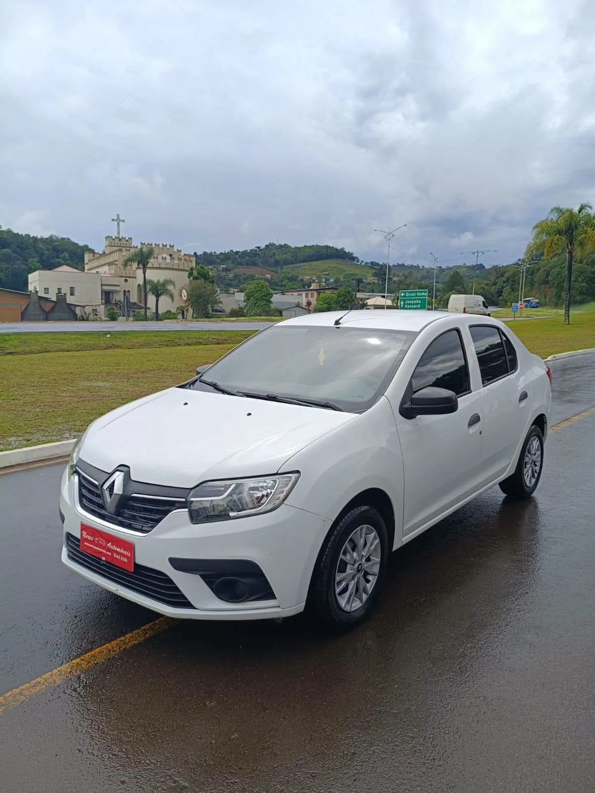 Foto 3 de Renault Logan